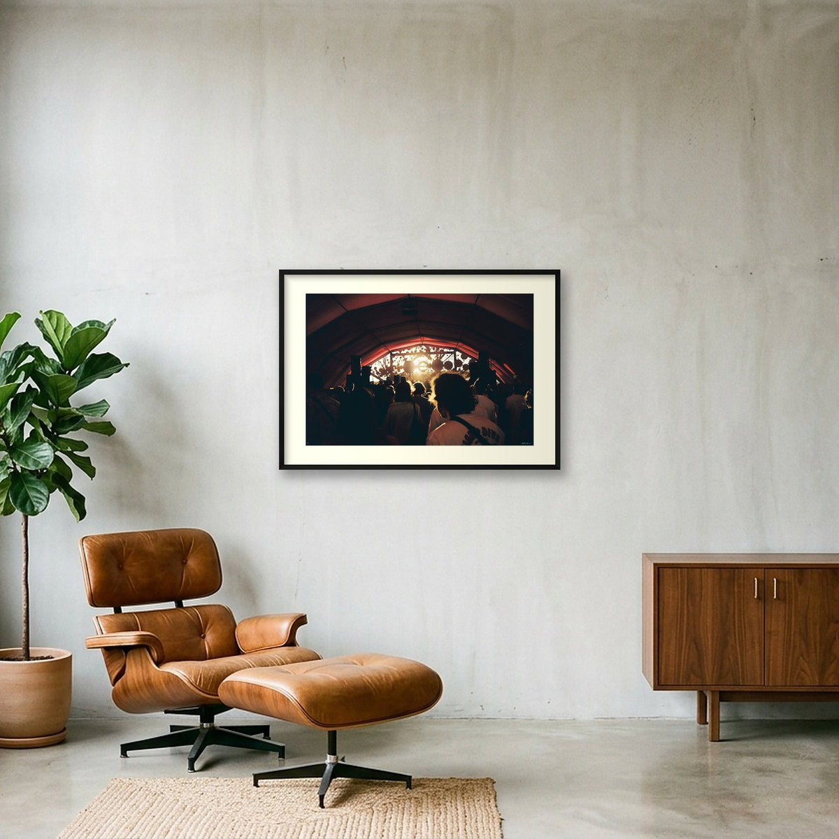 IN THE MOMENT — 100×70cm, 39×28" Black Frame